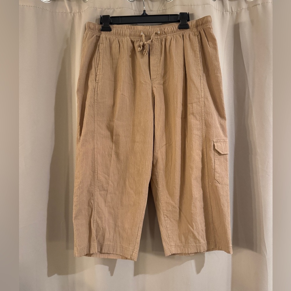 Women’s Tan White Stag Casual Capris